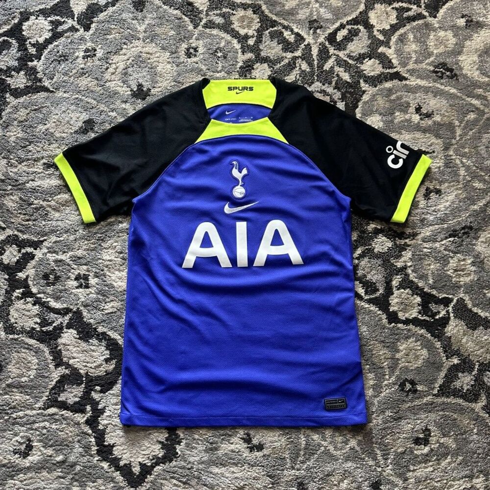 Tottenham Hotspurs size XL Nike Dri Fit ADV 2022/23 Jersey Size Small